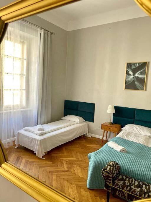 Florianska Grand Apartment 2 كراكوفيا المظهر الخارجي الصورة
